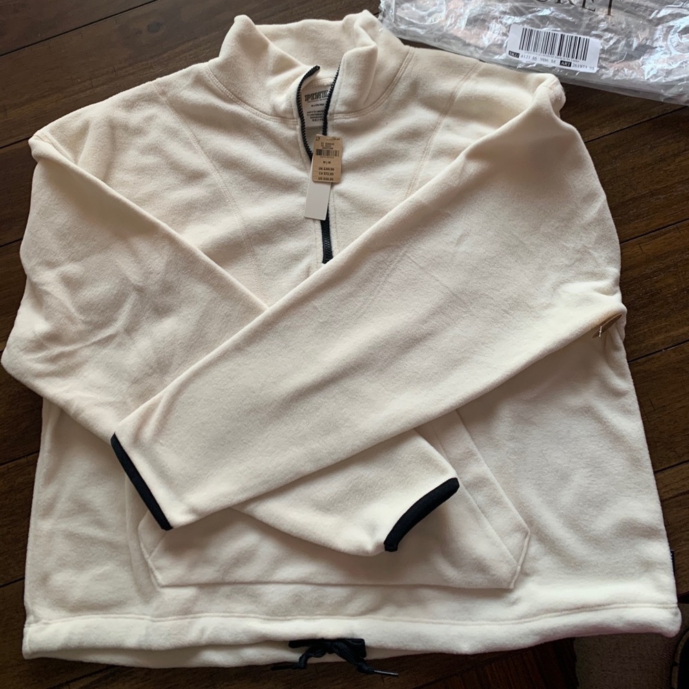 VS pullover